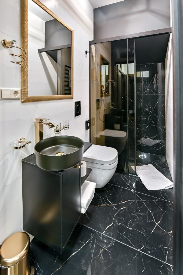 Diamond Sveciu Namai Aparthotel คอนัส ภายนอก รูปภาพ
